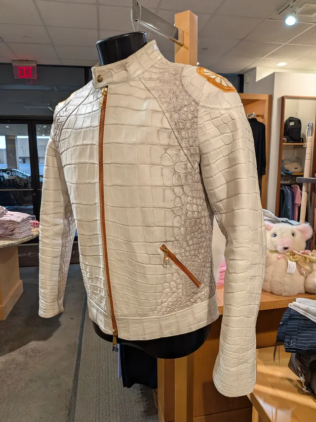 Bespoke Crocodile Jacket Detail - Italian Craftsmanship View 6